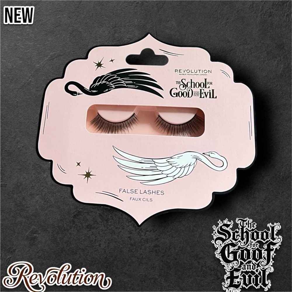 New NIB Makeup Revolution The School For Good & Evil X Revolution - False lashes